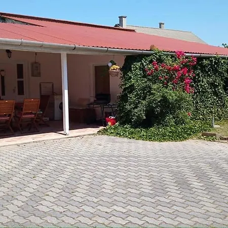 Emma Vendeghaz Apartment Sarospatak Exterior photo