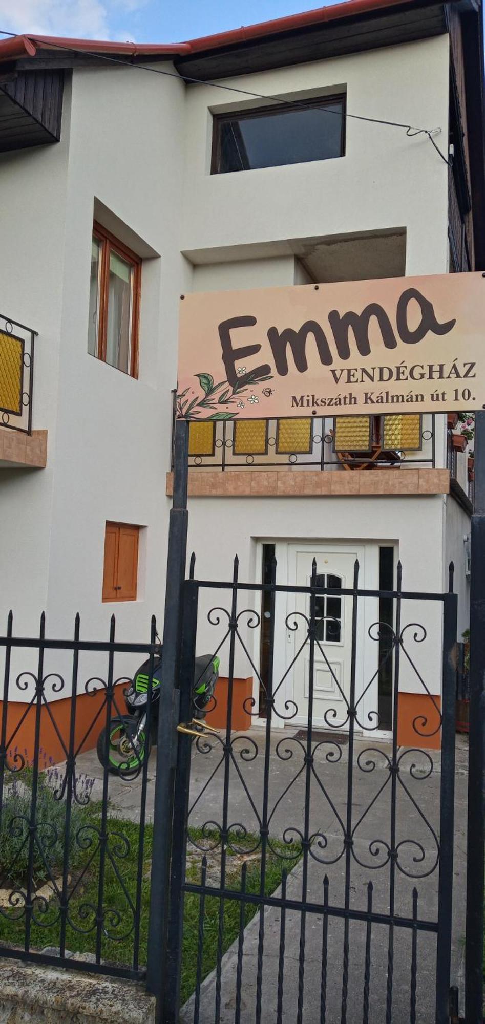 Apartment Emma Vendeghaz *