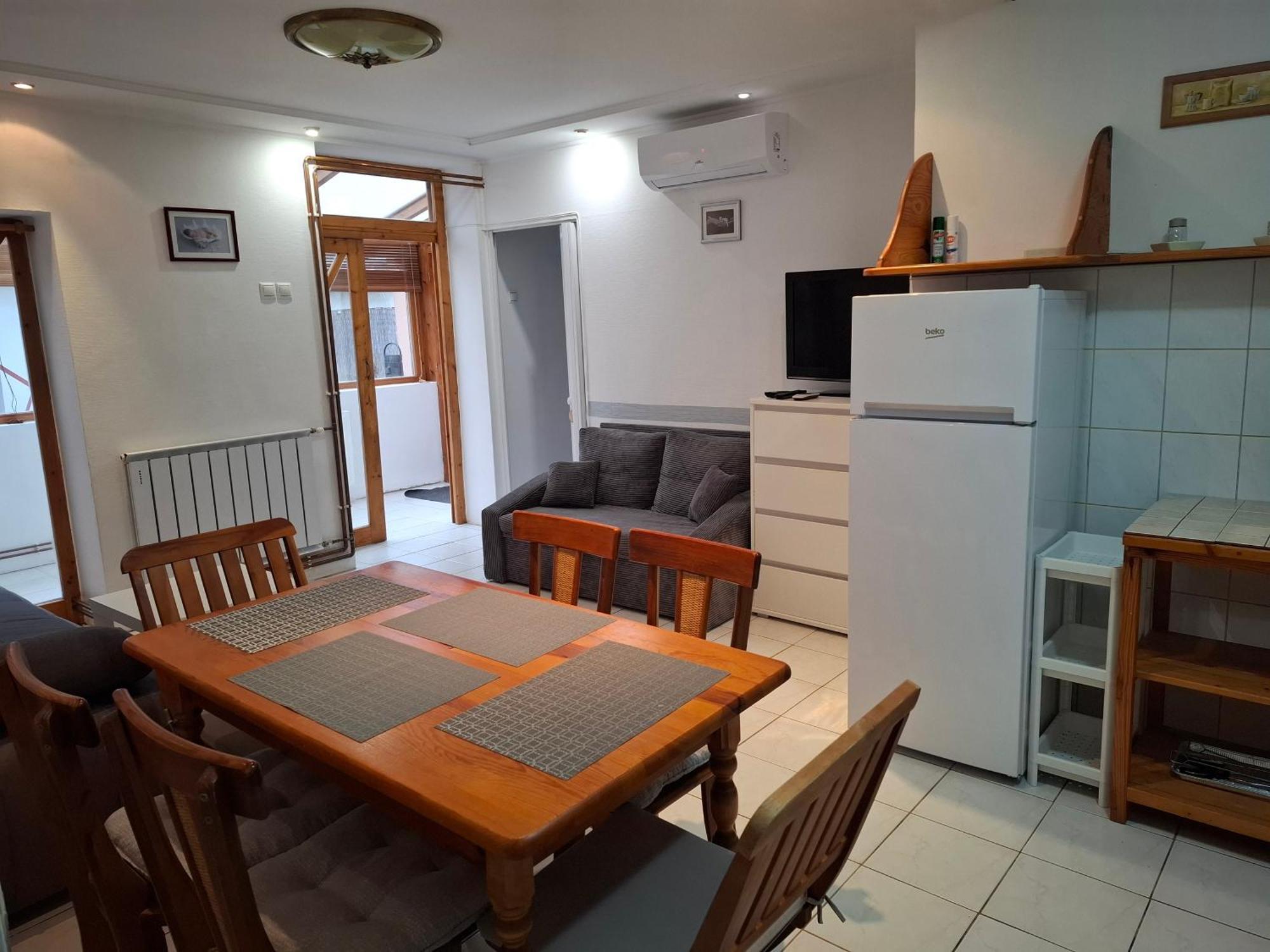 Emma Vendeghaz Apartment Sarospatak